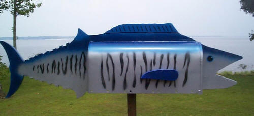 Wahoo mailbox